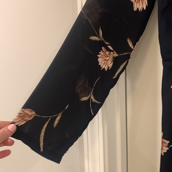 Lush floral wrap dress - Picture 3 of 5